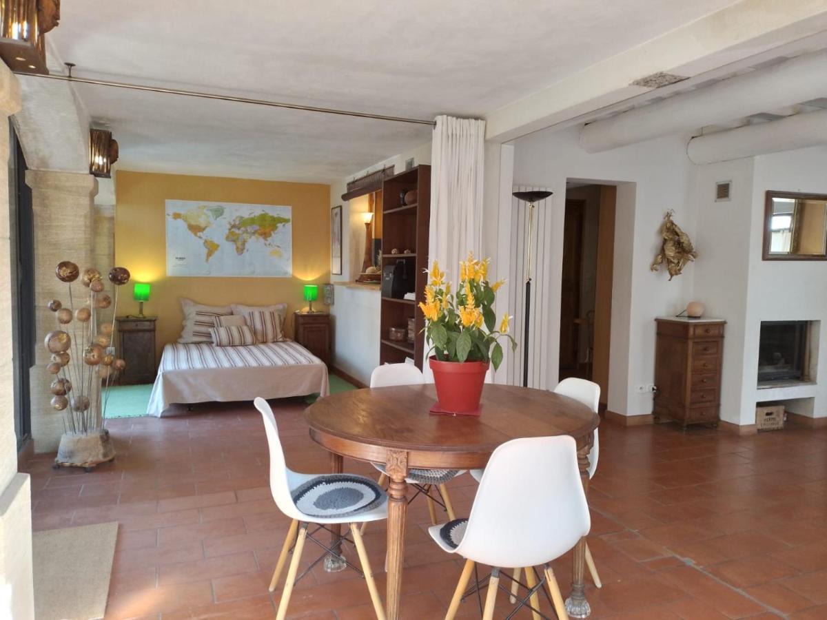 Charming Stone Villa With Pool & Garden Montaren-et-Saint-Mediers ภายนอก รูปภาพ