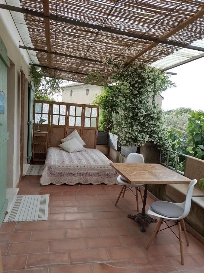 Charming Stone Villa With Pool & Garden Montaren-et-Saint-Mediers ภายนอก รูปภาพ