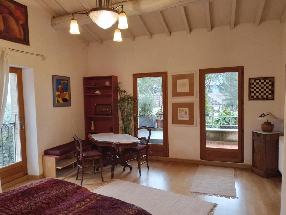 Charming Stone Villa With Pool & Garden Montaren-et-Saint-Mediers ภายนอก รูปภาพ